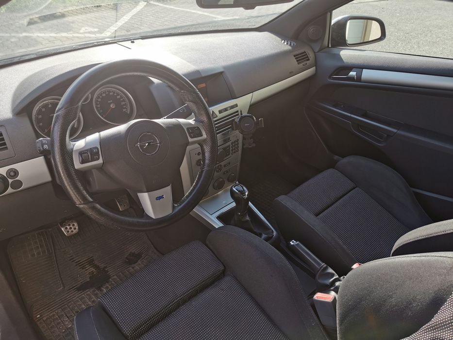 Opel Astra h gtc 1.8,rca  si itp expirate