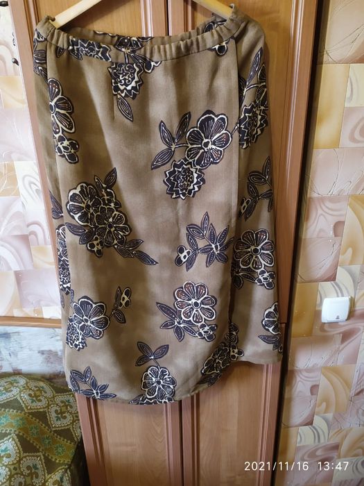 Юбки женские  разные.