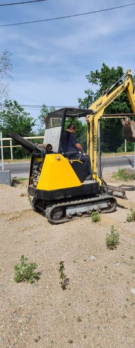 Продам экскаватор мини