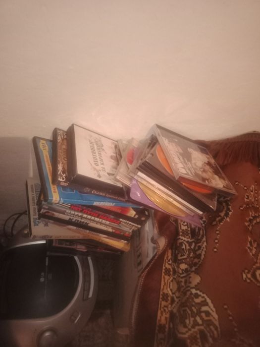 Продам DVD с дисками