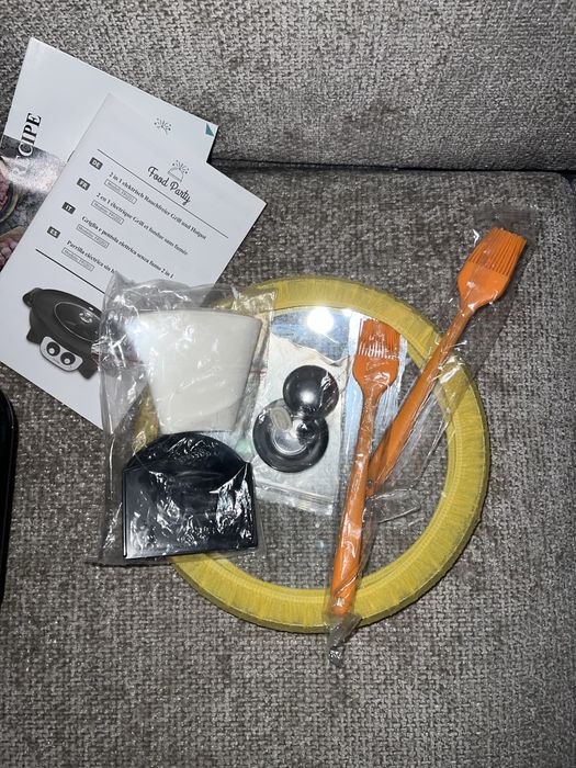 Grătar Electric și Hot Pot 2 în 1 Food Party – Nou, accesorii incluse