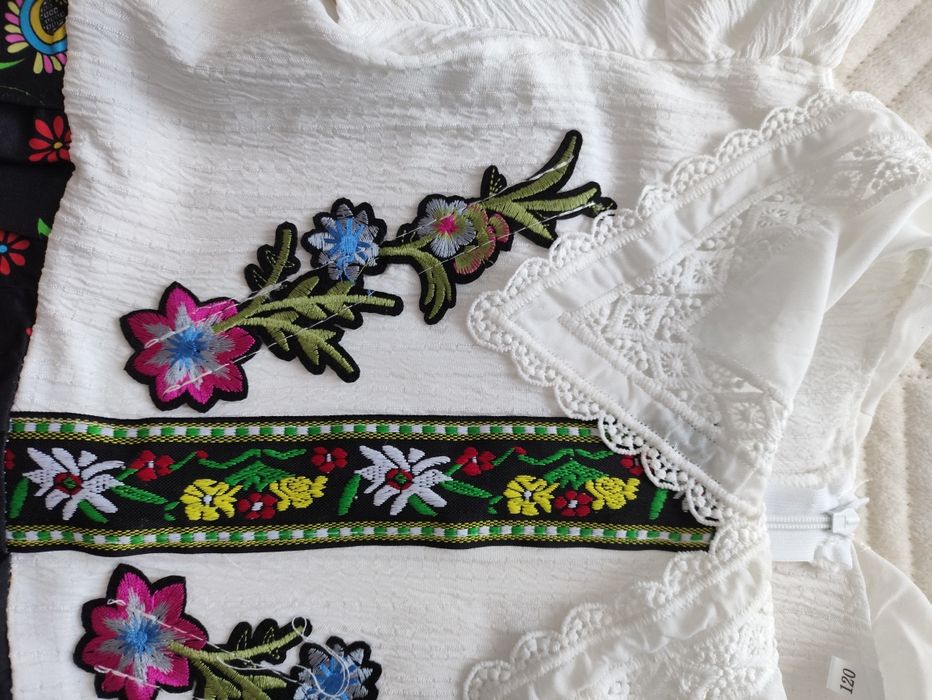 Национальный костюм Молдовы/украины