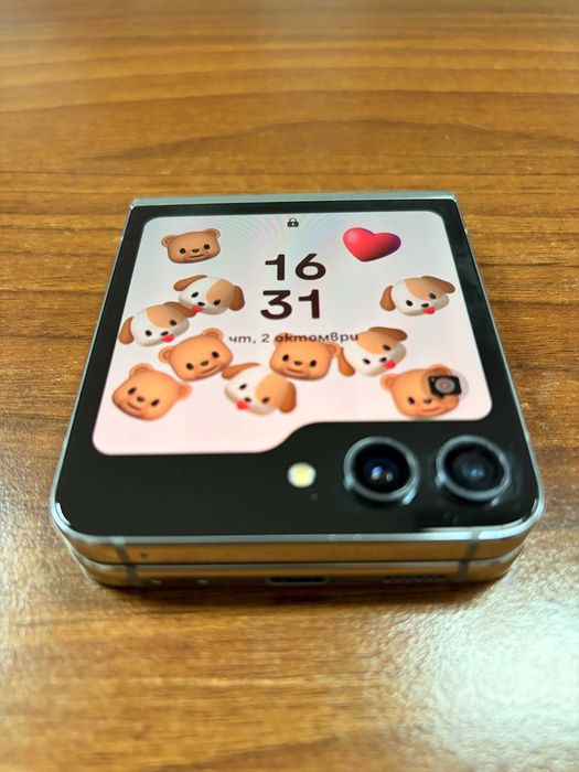 Samsung Galaxy Z Flip5