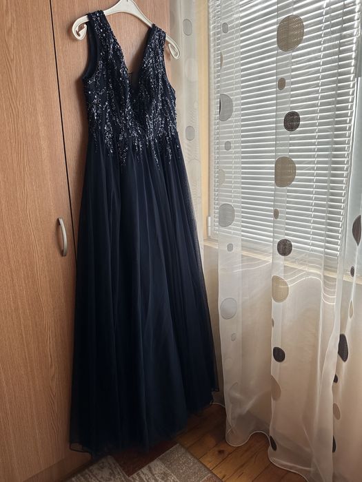 Продавам Бална рокля