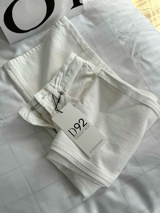 Белые джинсы новые