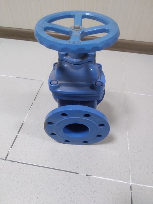 Задвижки чугунный