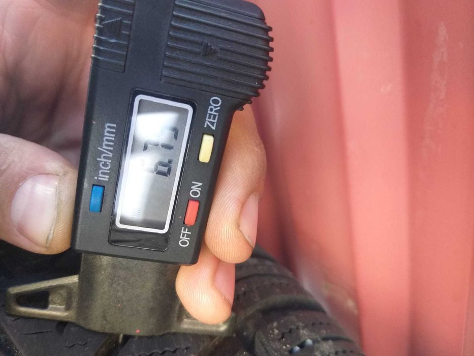 Doua Anvelope Iarna Nokian WR Suv 4 235 55 R19 An 2018 ci256