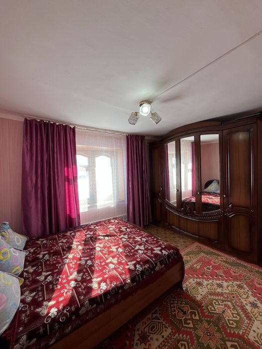 Сырым ауданы, бұлан ауылы, жер үй