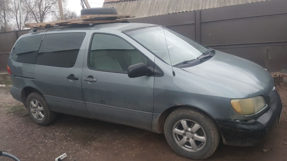 Продам Тойоту Сиенна