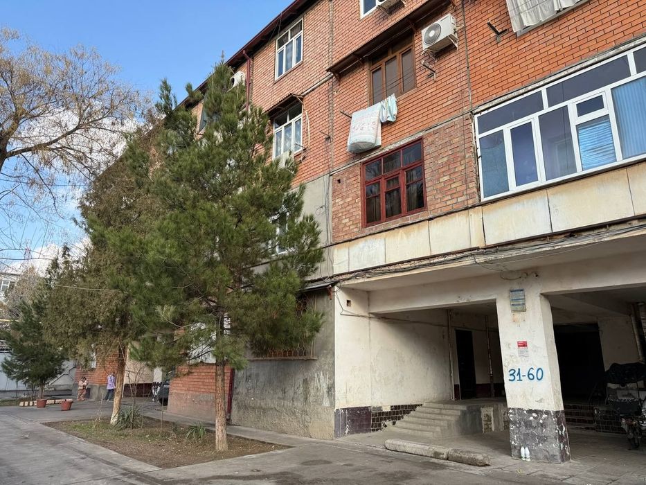 Срочно продаётся на Коракамиш 2/5 (1/2/4 галерейного типа площадь 36м2