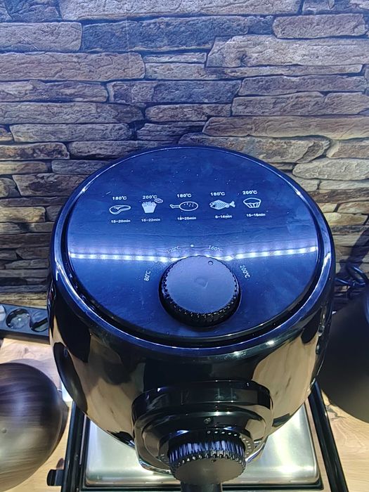 Friteuza cu aer cald Starlyf 3.8 L 1400W