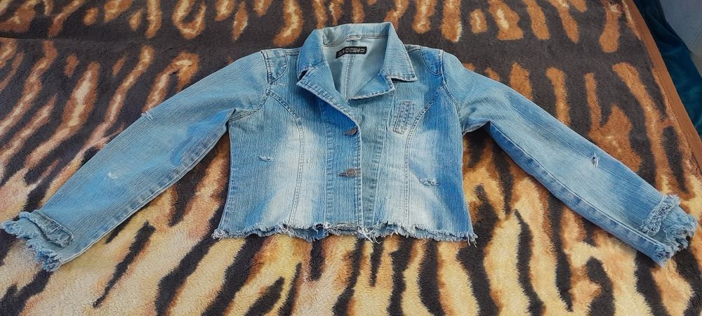 Женская куртка на 44-46