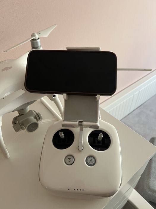 DJI Phantom 4, funcțională, de vânzare.