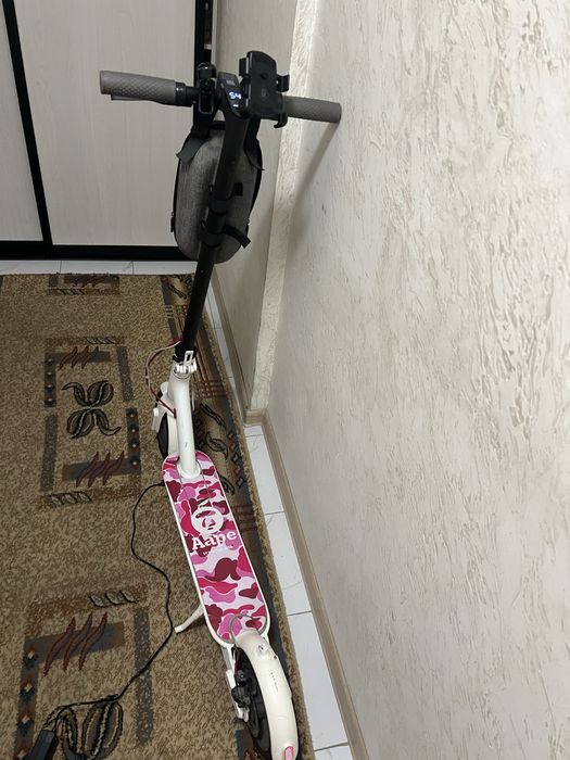 Электросамокат Mi Electric Scooter 3 б/у Xiaomi