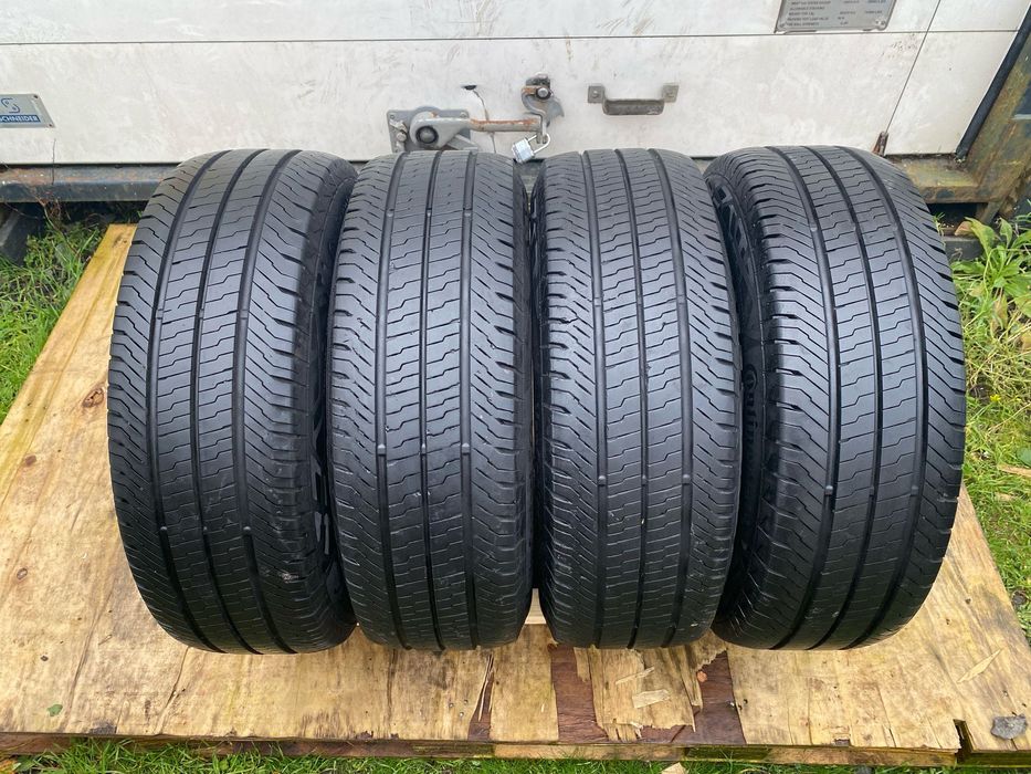 4 Броя Летни Гуми Continental с Джанти за VW Transporter 215/65 R16C