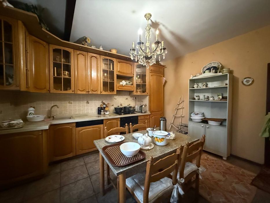 Продаётся Габус 5/4/6, 208м², с ремонтом и удобствами, срочно!!!