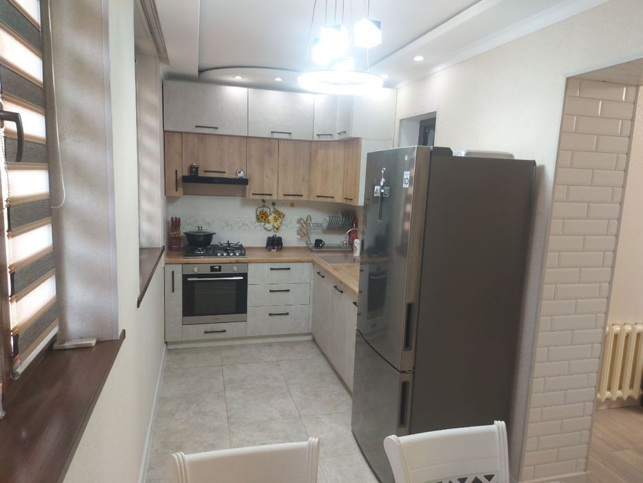 2ком >3 ком, базар Кадышева