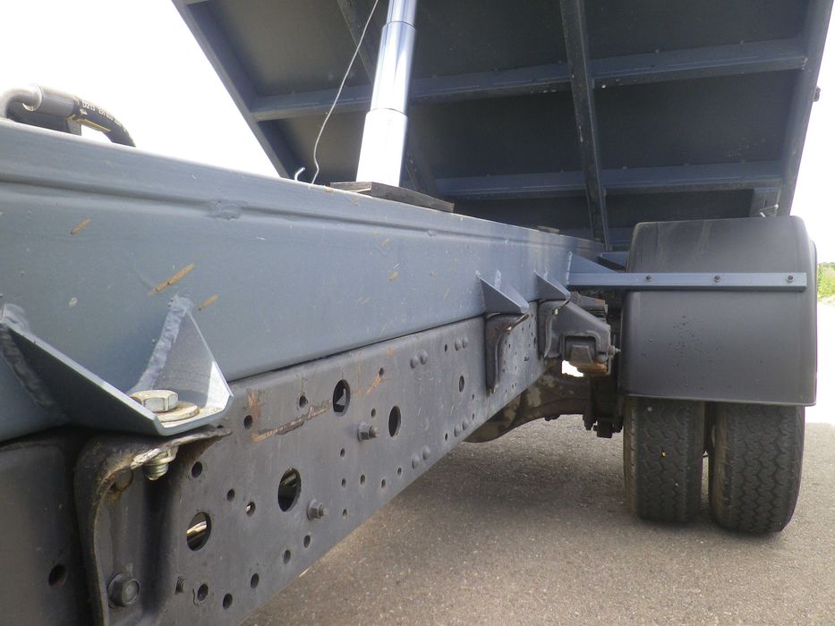 Mitsubishi  Canter trilateral basculabil