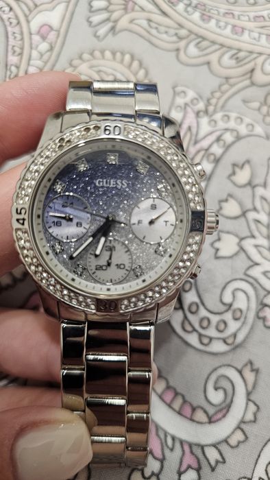 Ceas dama Guess in stare foarte buna