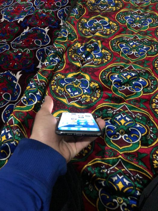 Iphone xs 100% kafolatlangan