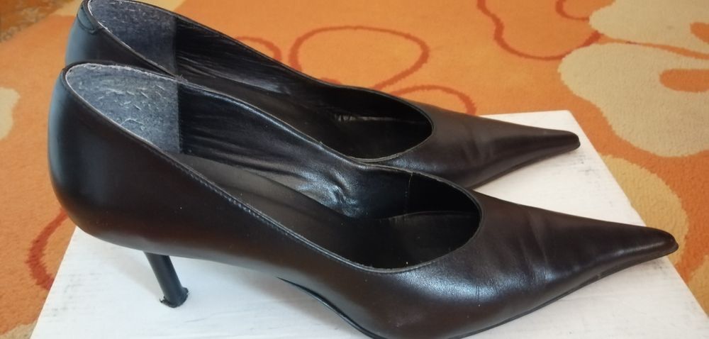 Обувки естествена кожа по 25лв.