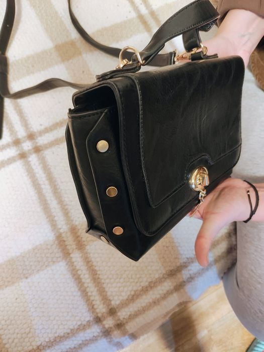 Кожена дамска чанта