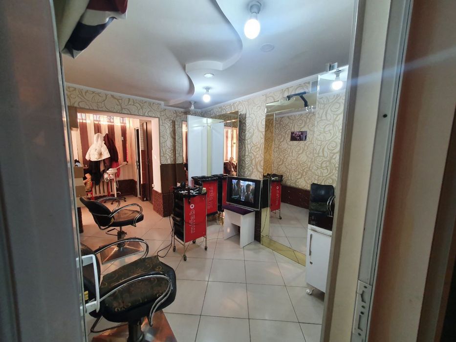 Офис ва салон сартарошхонага арендага берилади