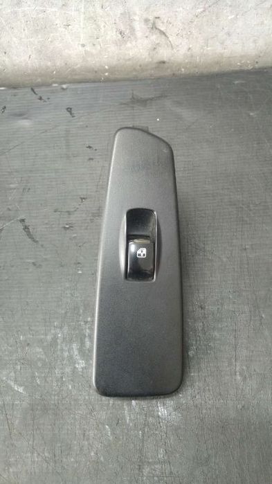 Buton geam electric stanga spate ssangyong rexton gab 96190777 8584008000
