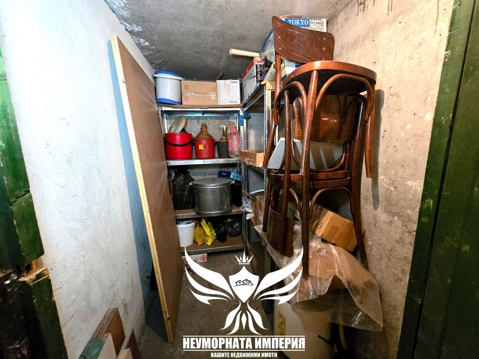 Продавам тристаен апартамент с площ от 62кв.м. на  8 етаж в гр.Асеновград кв.Запад