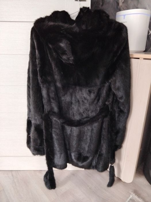 Продам норковую шубу