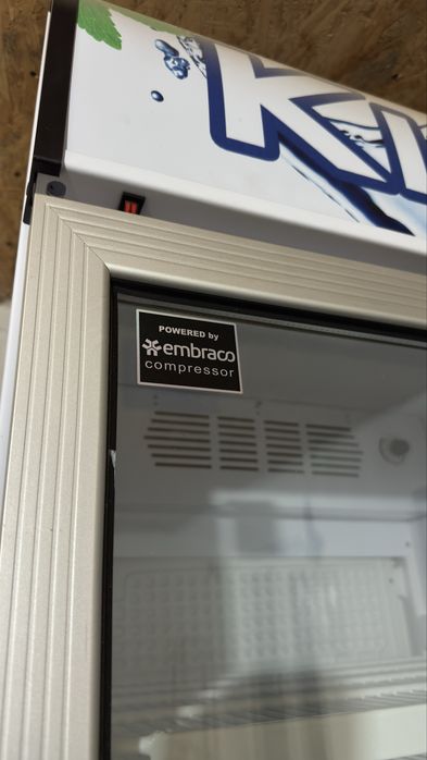 Холодильник почти новый срочно