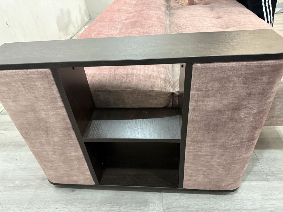 Срочно продается диван доя гостиной