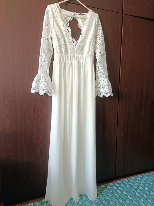 Изящна бяла рокля с дантела и отворен гръб – Сватбена / Бохо стил