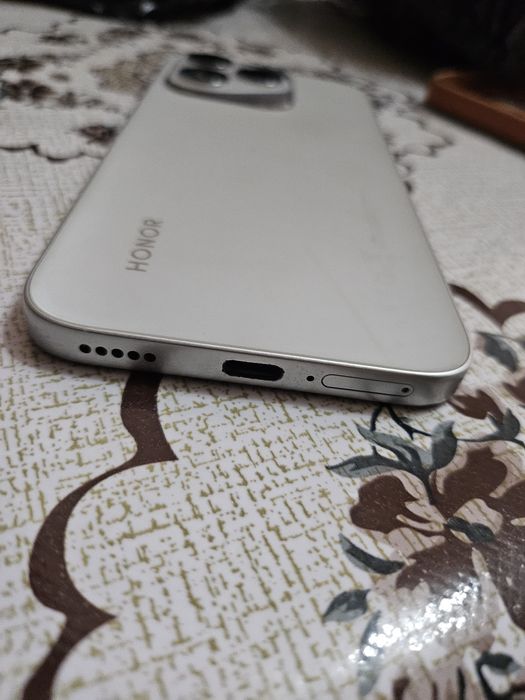 Обменяю свой смартфон на iPhone, Samsung и т.д