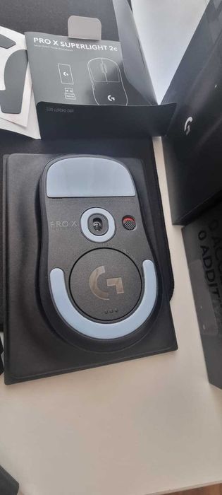 Logitech G Pro X SUPERLIGHT 2c (2 weeks old)