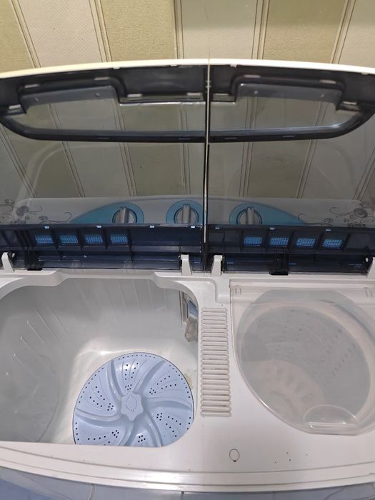 Продам стиральную машину