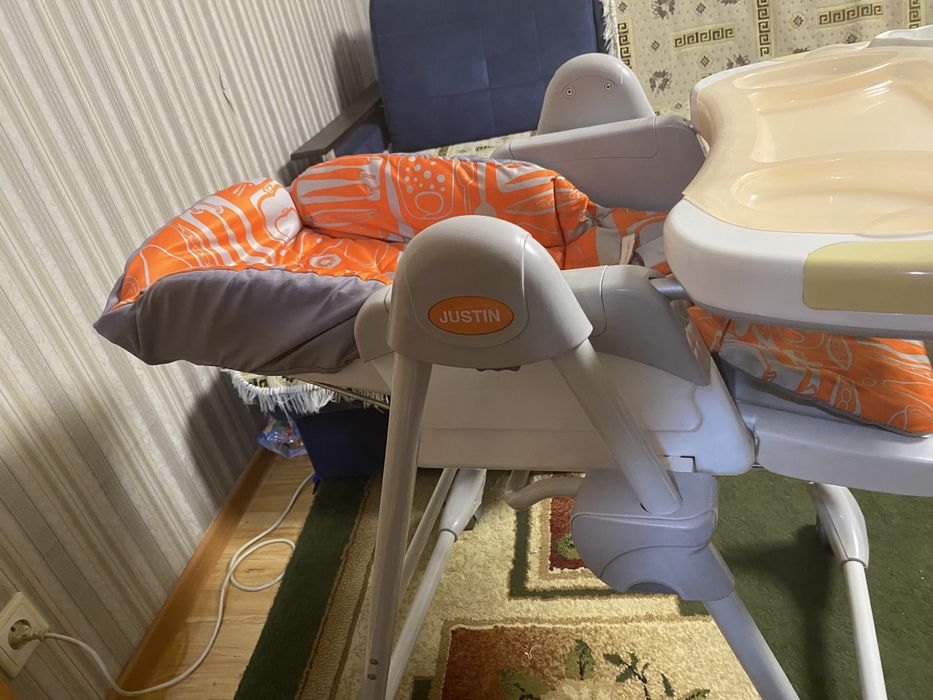 Продам стульчик для кормления