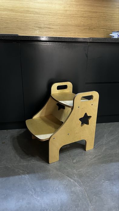 Продам ступеньку для ребенка