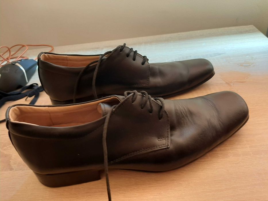 Официални обувки