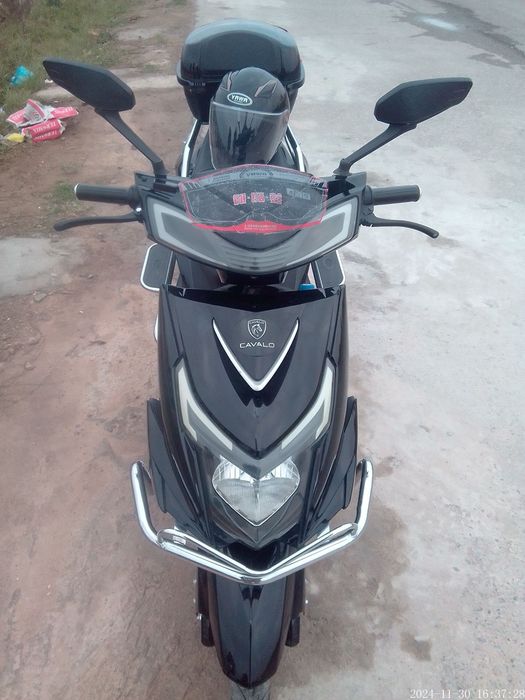 skuter sotiladi srochni