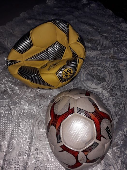 Футбольные мячи,5