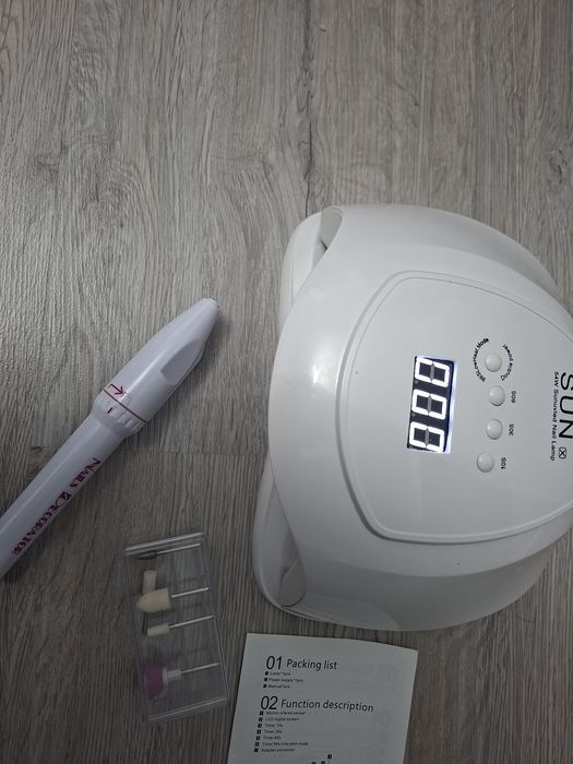 Lampa uv si freza unghii