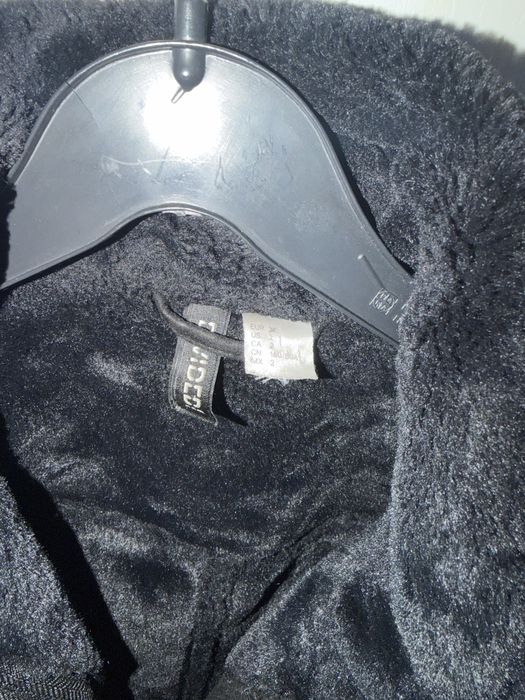 Черно яке с пух HM