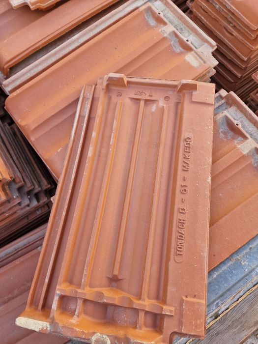 Продавам керемиди Tondach Makedo 0.50 цента за брой