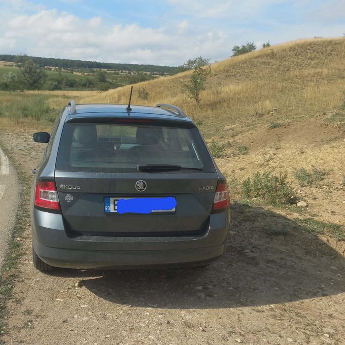 Vînd Skoda Fabia 3 combi 1.2 benzină euro 6 2016