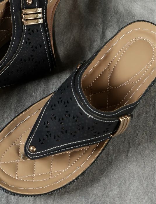 Черни чехли - уникални