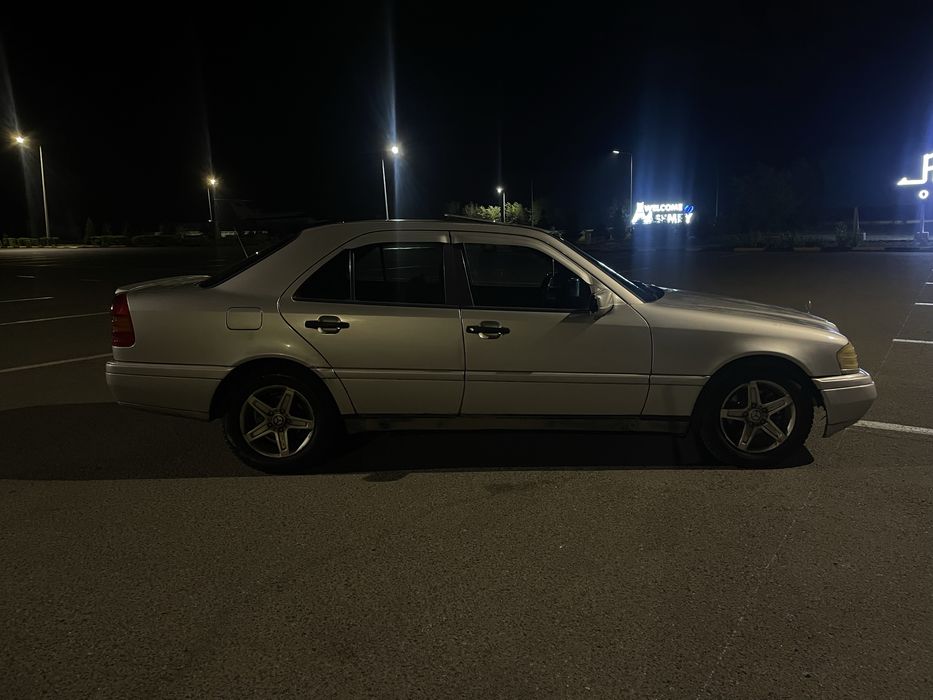 Mercedes c180 w202