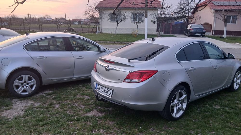 Vând Opel Insignia euro 5
