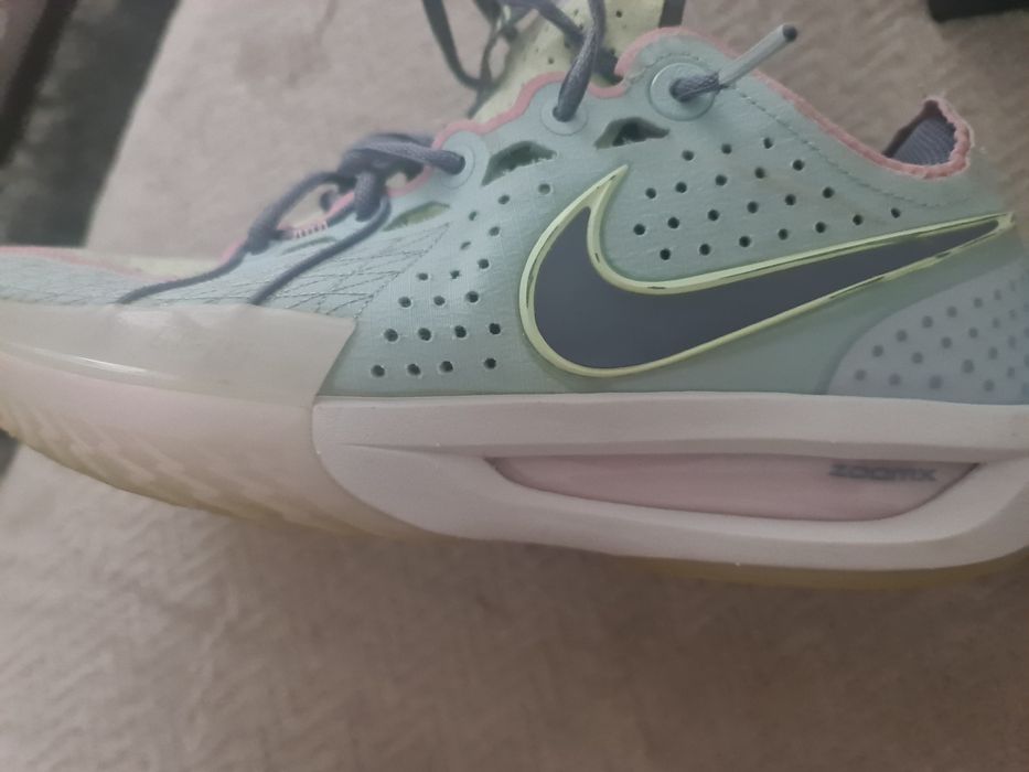 Adidasi de baschet Nike gt cut 3