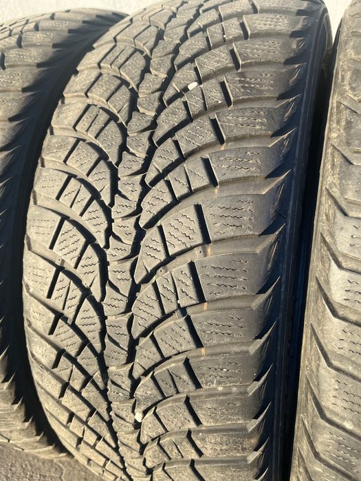 4 бр. зимни гуми 225/50/17 Kumho 6,5-7 mm DOT 2117